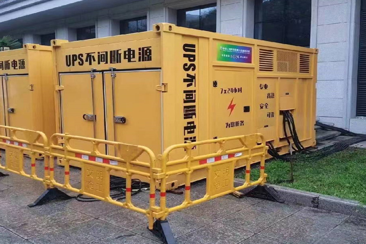 东兴发电机租赁施工现场